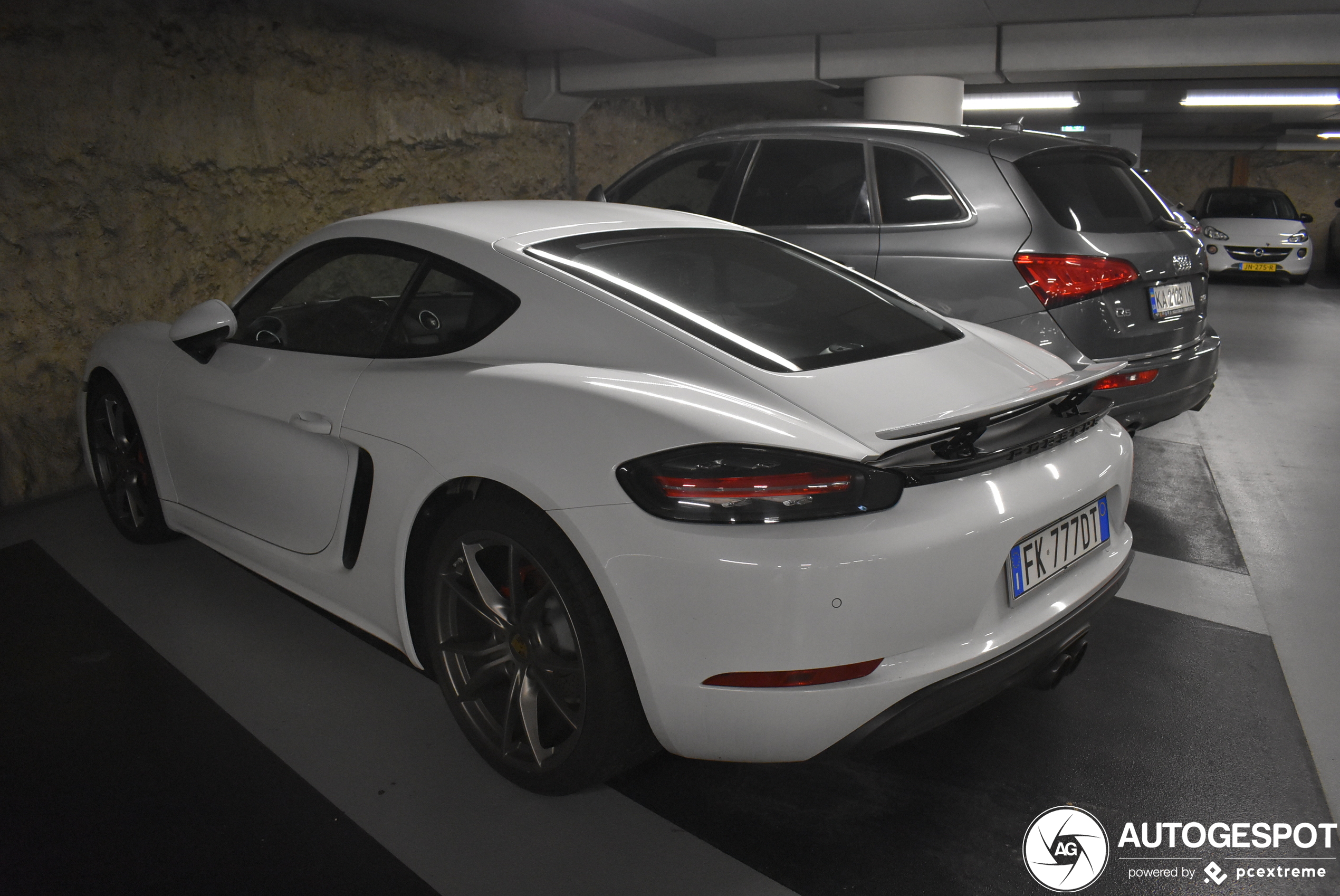 Porsche 718 Cayman S