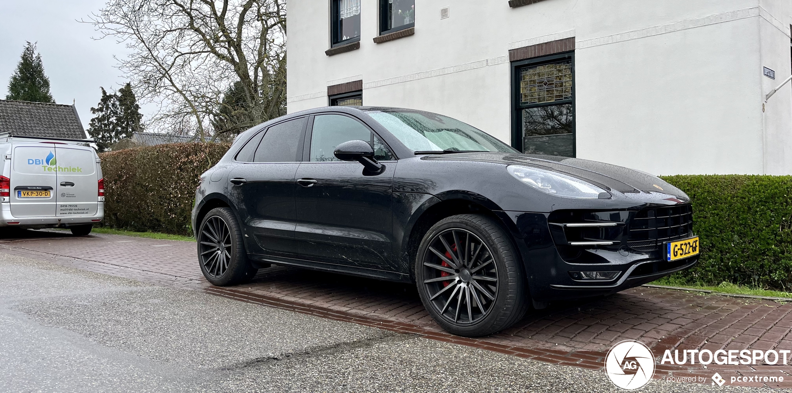 Porsche 95B Macan Turbo