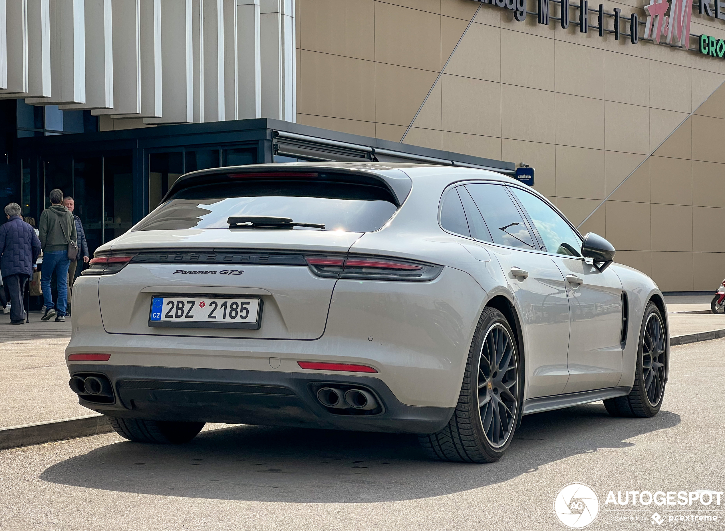 Porsche 971 Panamera GTS Sport Turismo