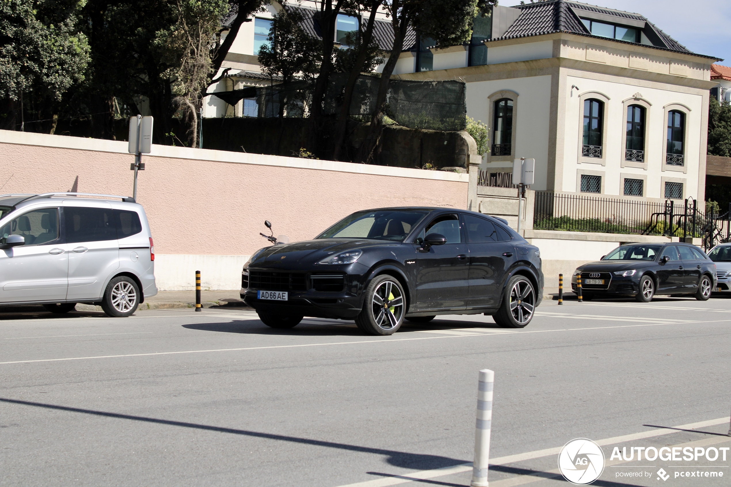 Porsche Cayenne Coupé Turbo S E-Hybrid