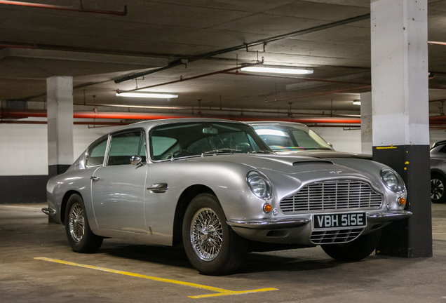 Aston Martin DB6 MKI