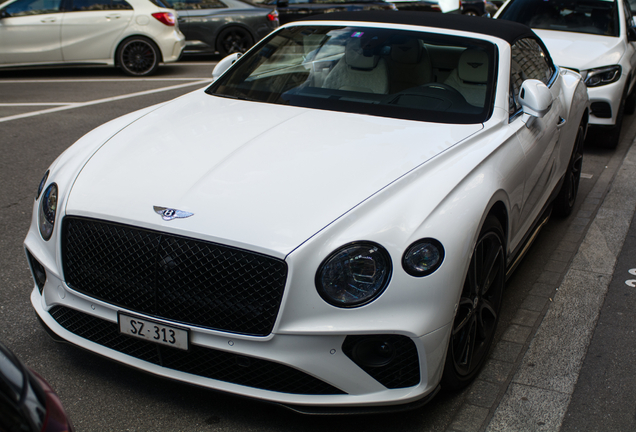 Bentley Continental GTC V8 2020