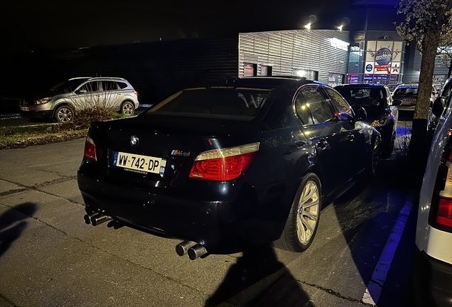 BMW M5 E60 2005