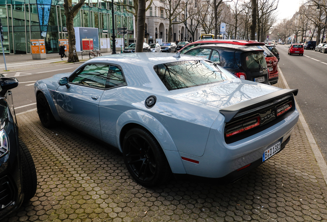 Dodge Challenger SRT Hellcat Widebody