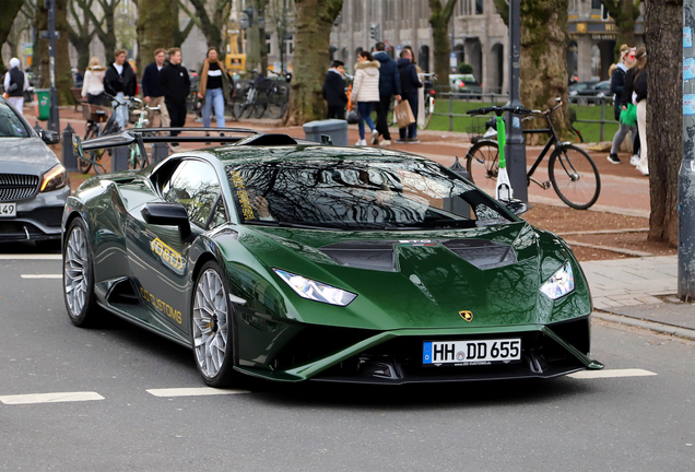 Lamborghini Huracán LP640-2 STO