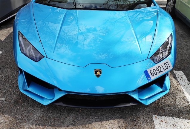 Lamborghini Huracán LP640-4 EVO Spyder