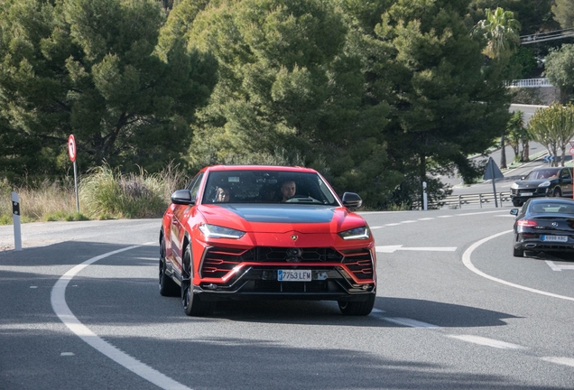 Lamborghini Urus