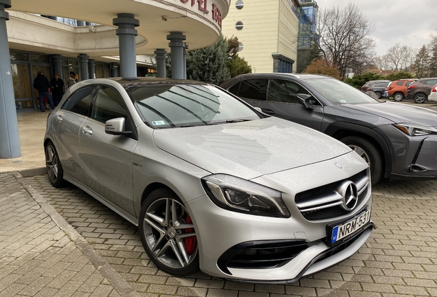 Mercedes-AMG A 45 W176 2015