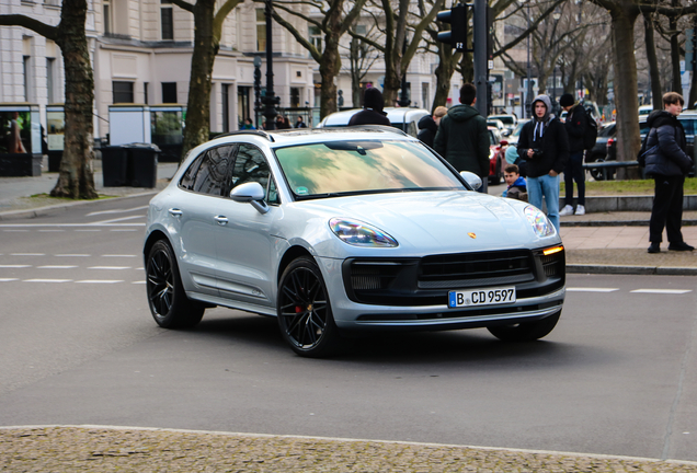 Porsche 95B Macan GTS MkIII