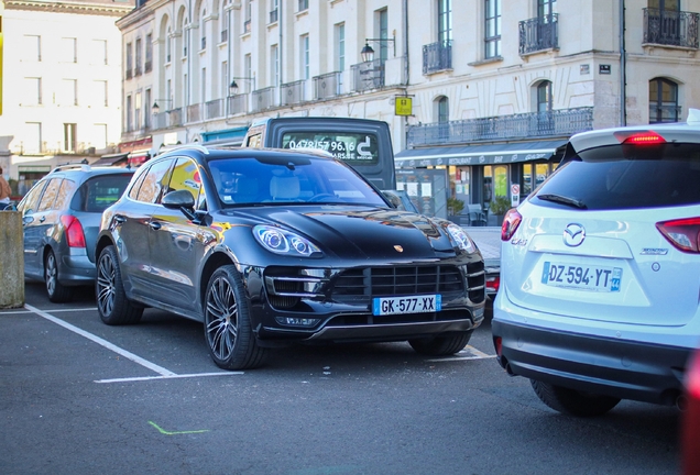 Porsche 95B Macan Turbo