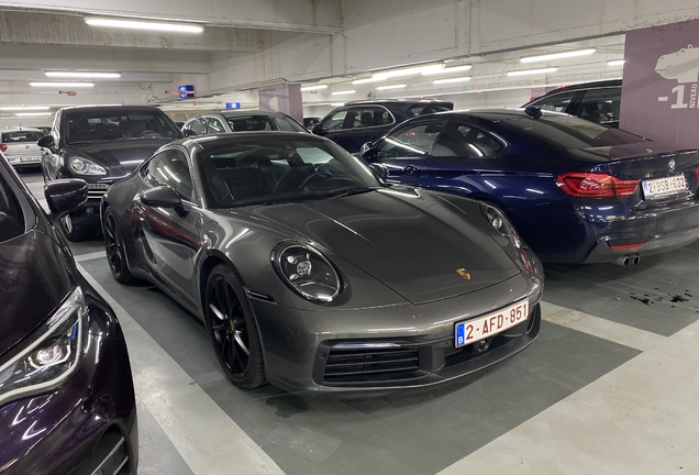 Porsche 992 Carrera 4S