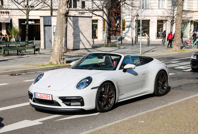 Porsche 992 Carrera GTS Cabriolet