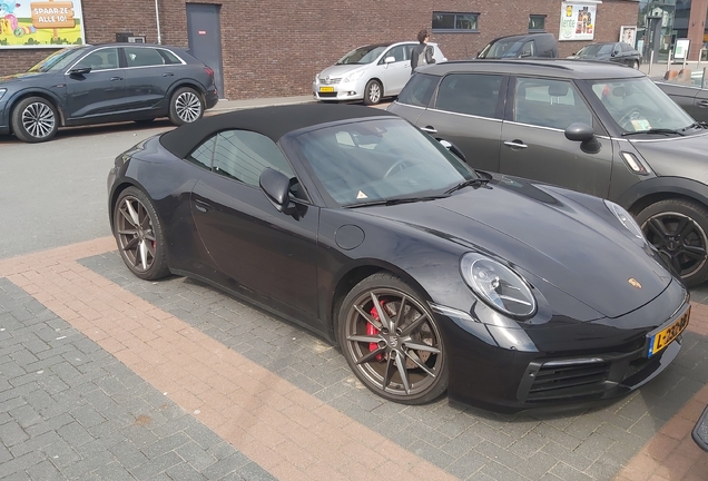 Porsche 992 Carrera S Cabriolet