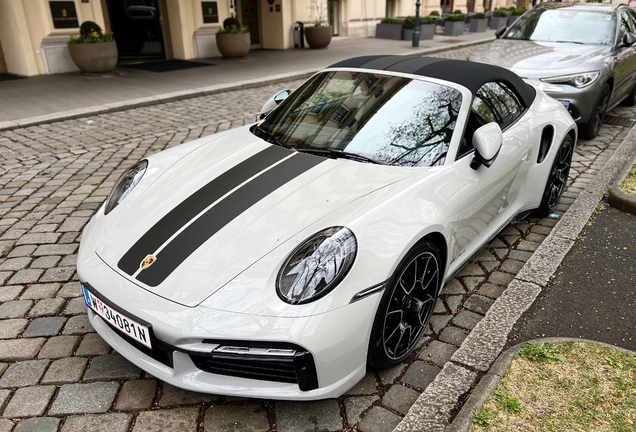 Porsche 992 Turbo S Cabriolet