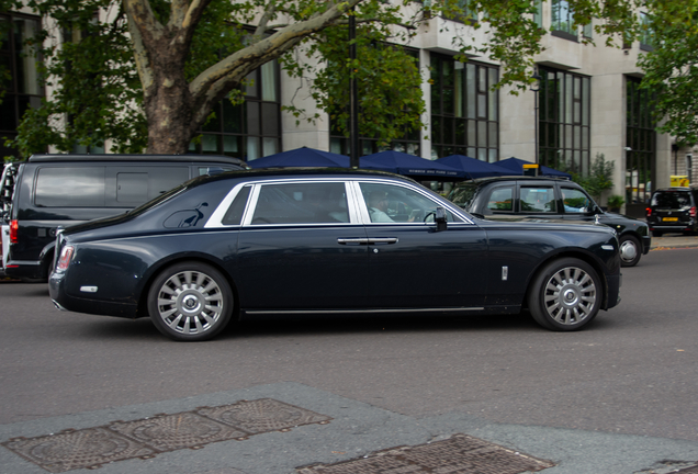 Rolls-Royce Phantom VIII EWB