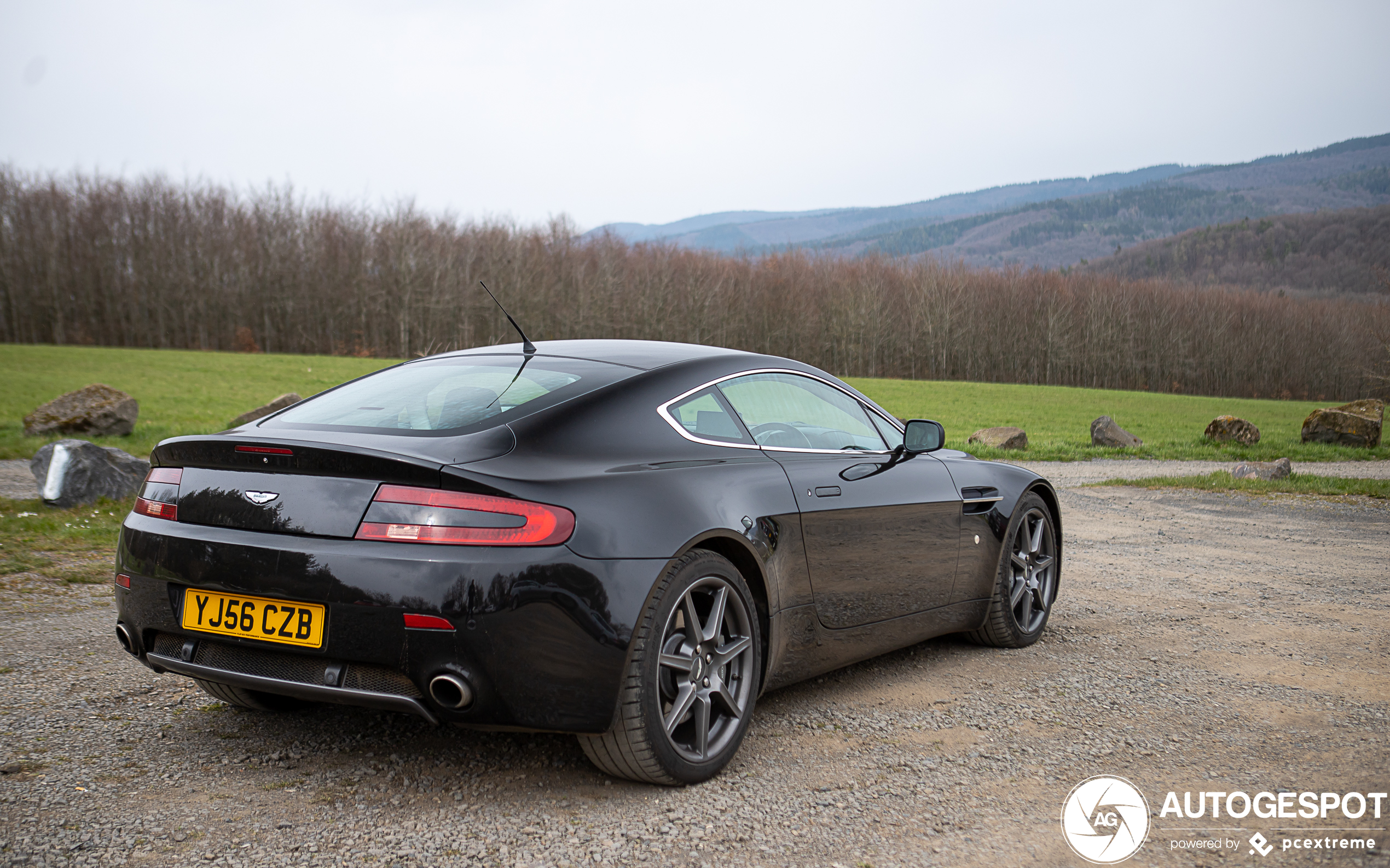 Aston Martin V8 Vantage