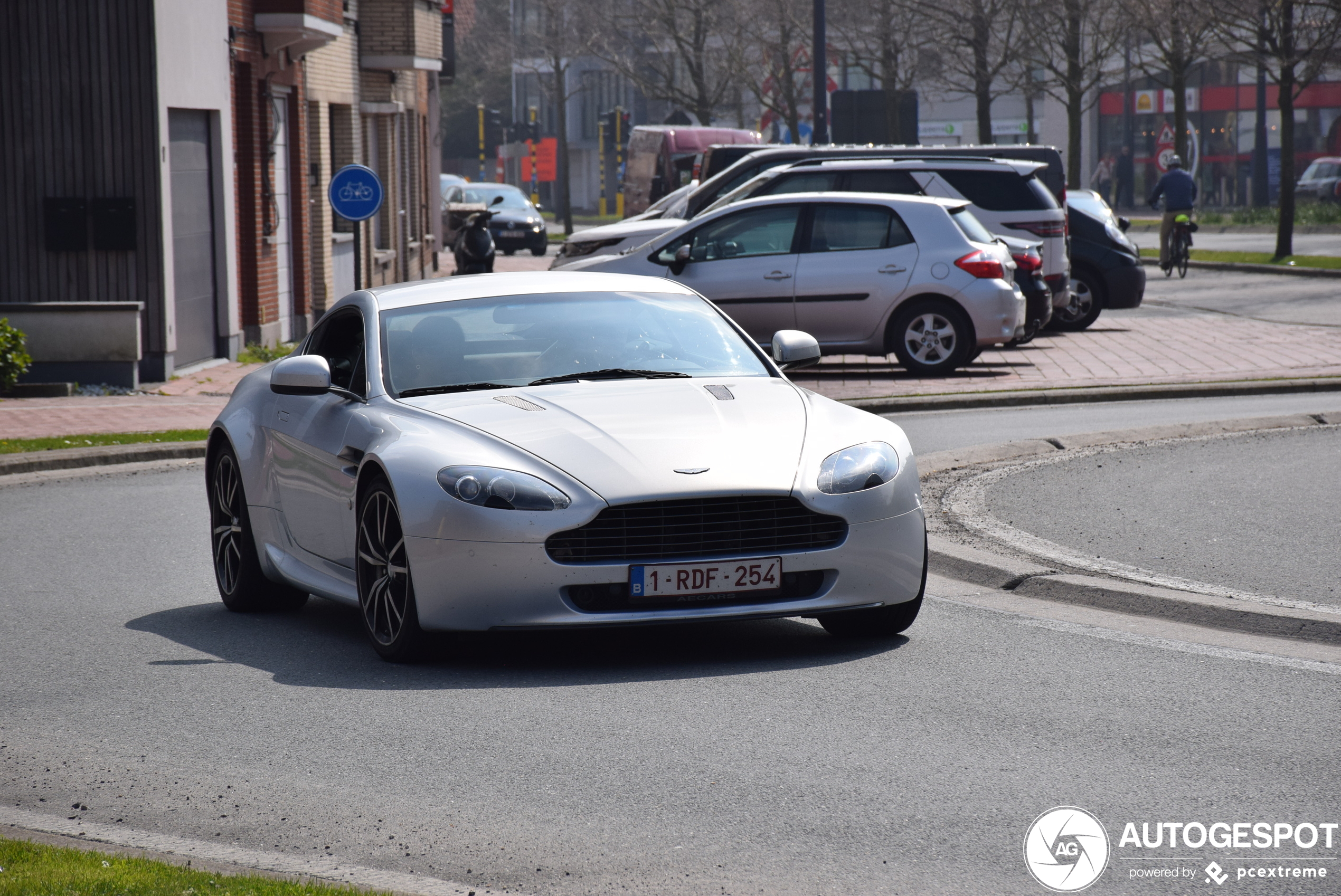 Aston Martin V8 Vantage