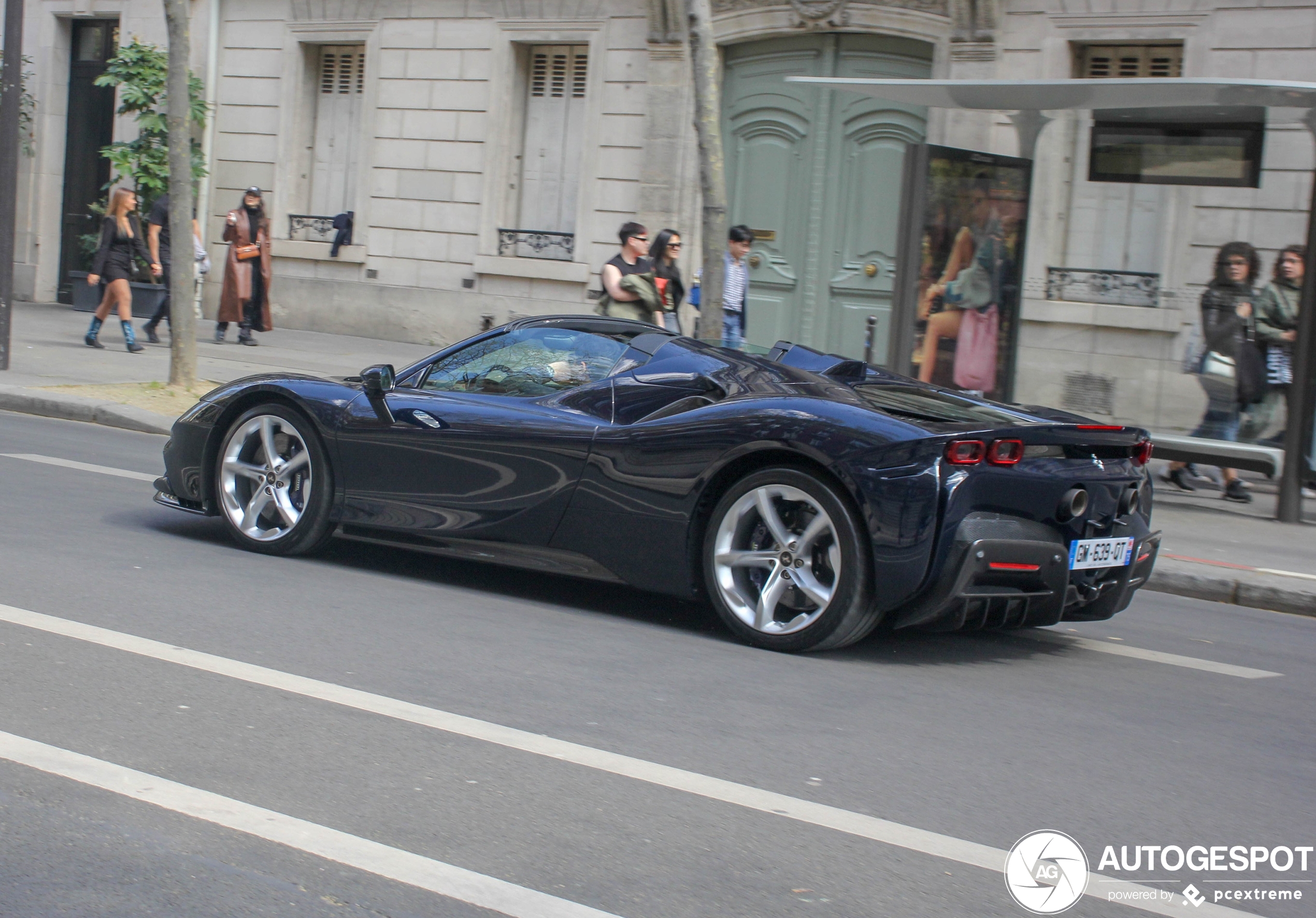 Ferrari SF90 Spider