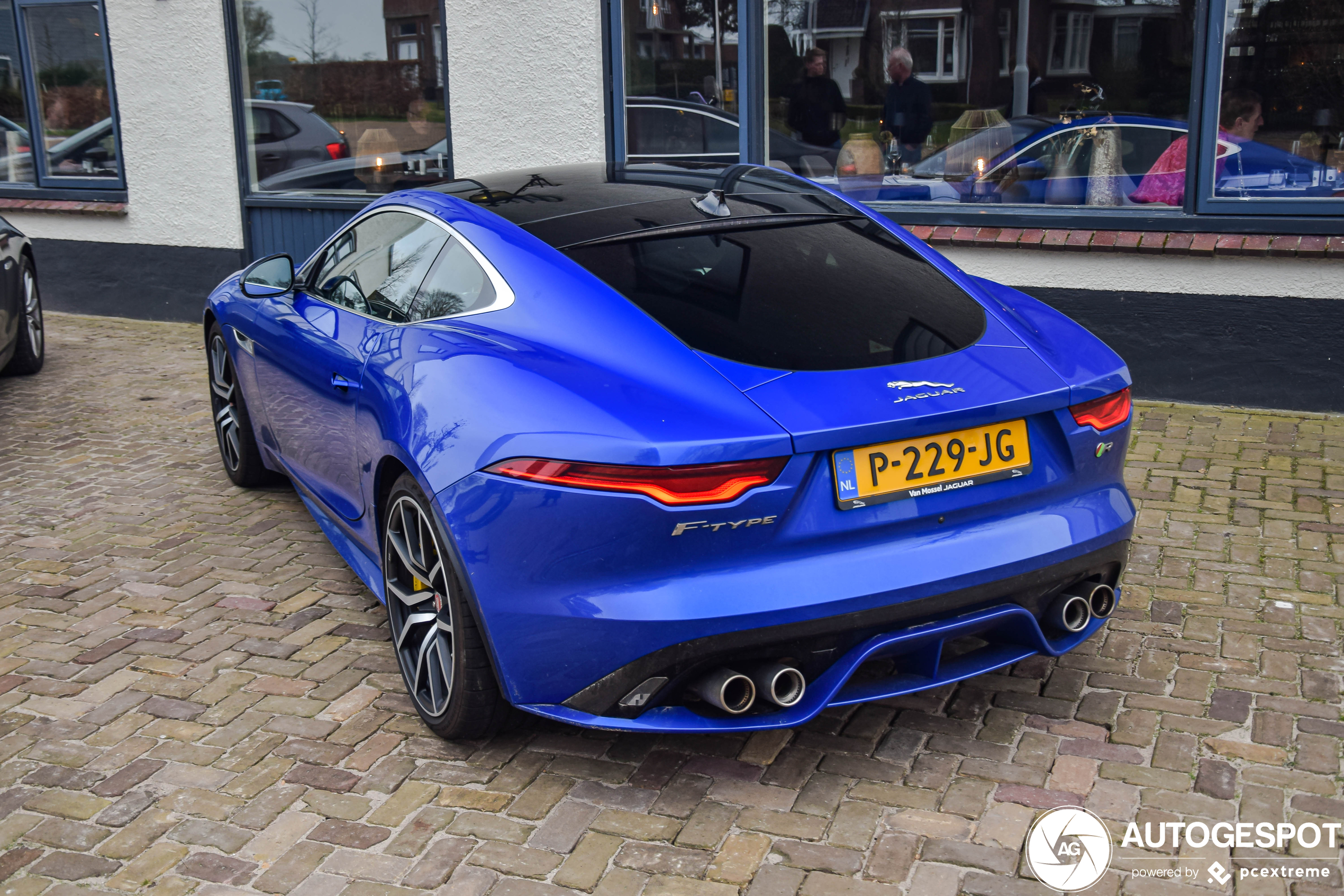 Jaguar F-TYPE R Coupé 2020