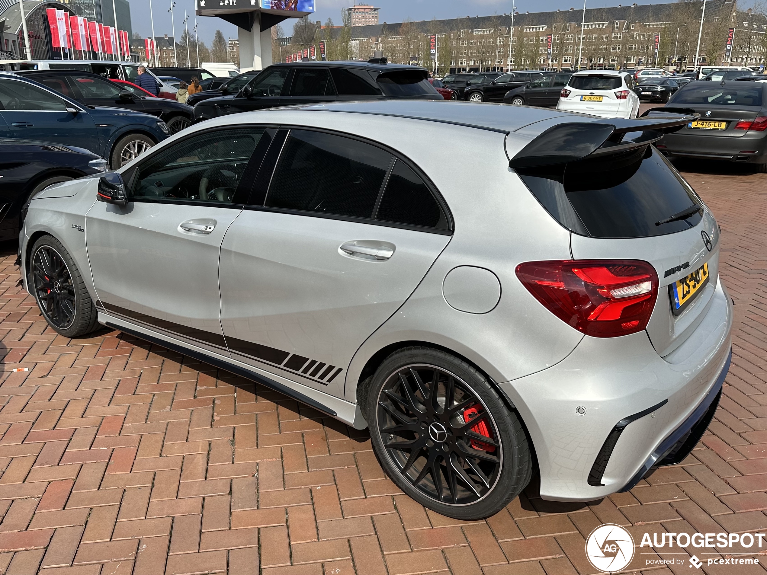 Mercedes-AMG A 45 W176 2015