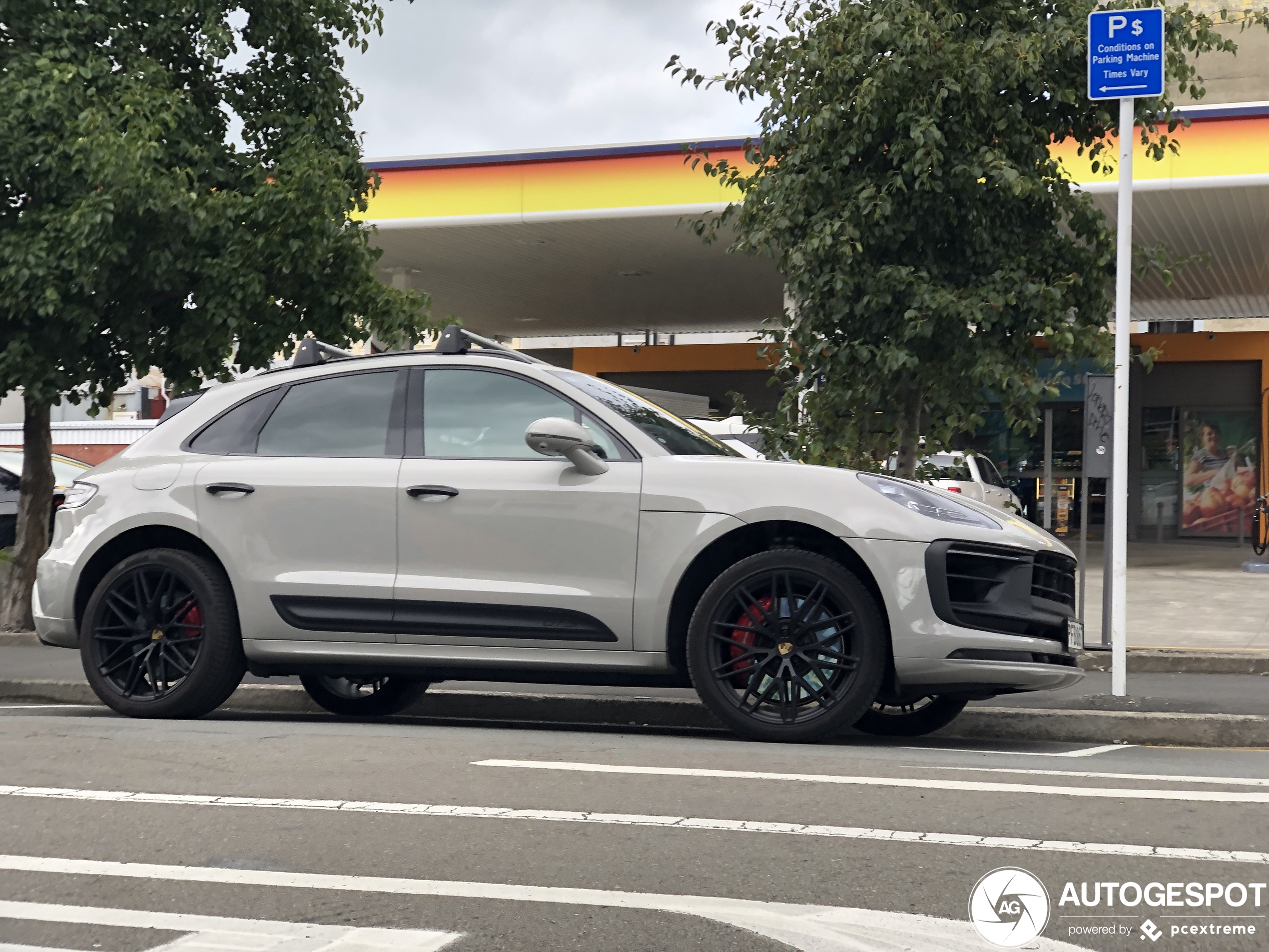 Porsche 95B Macan GTS MkIII