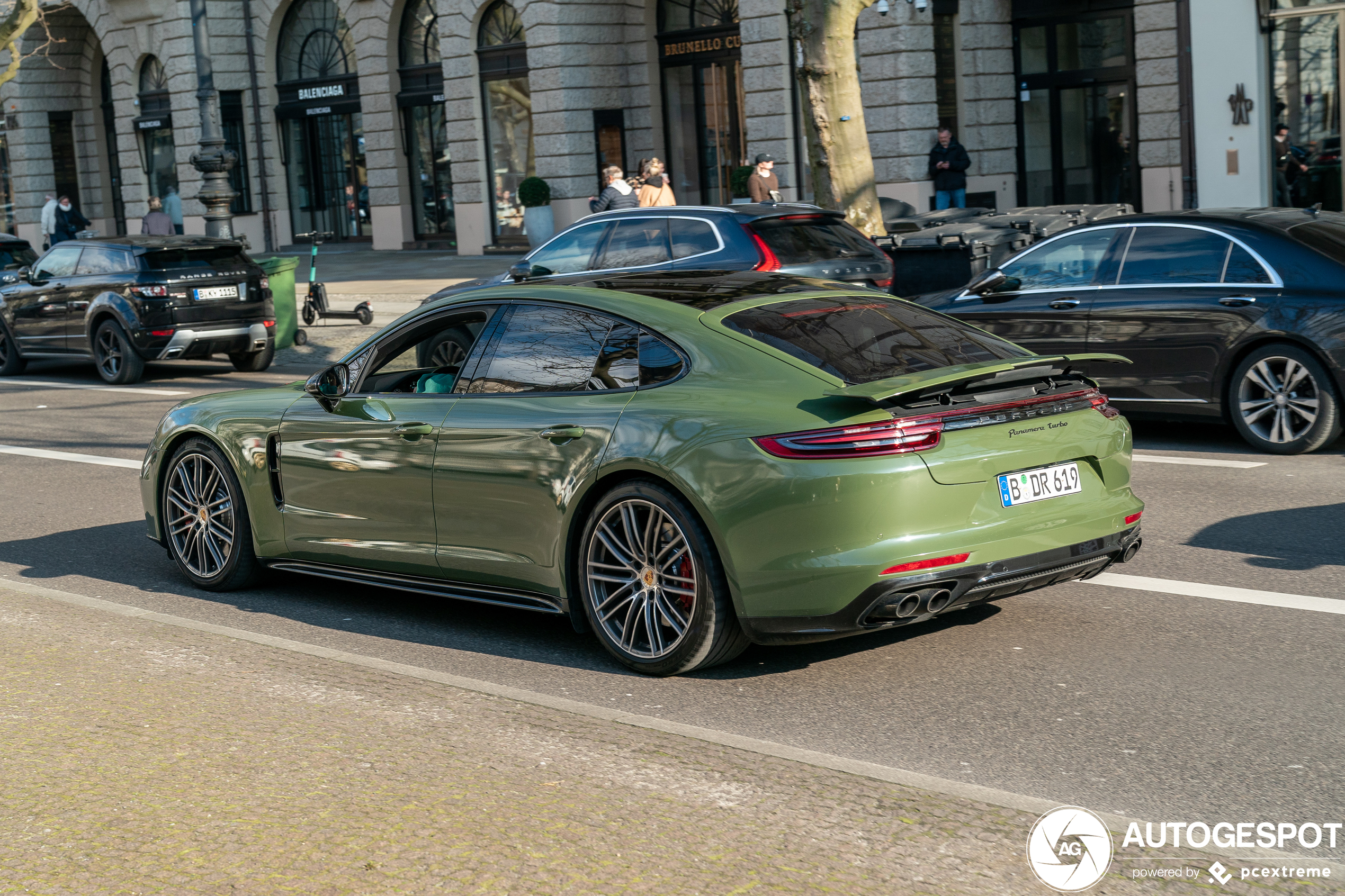 Porsche 971 Panamera Turbo