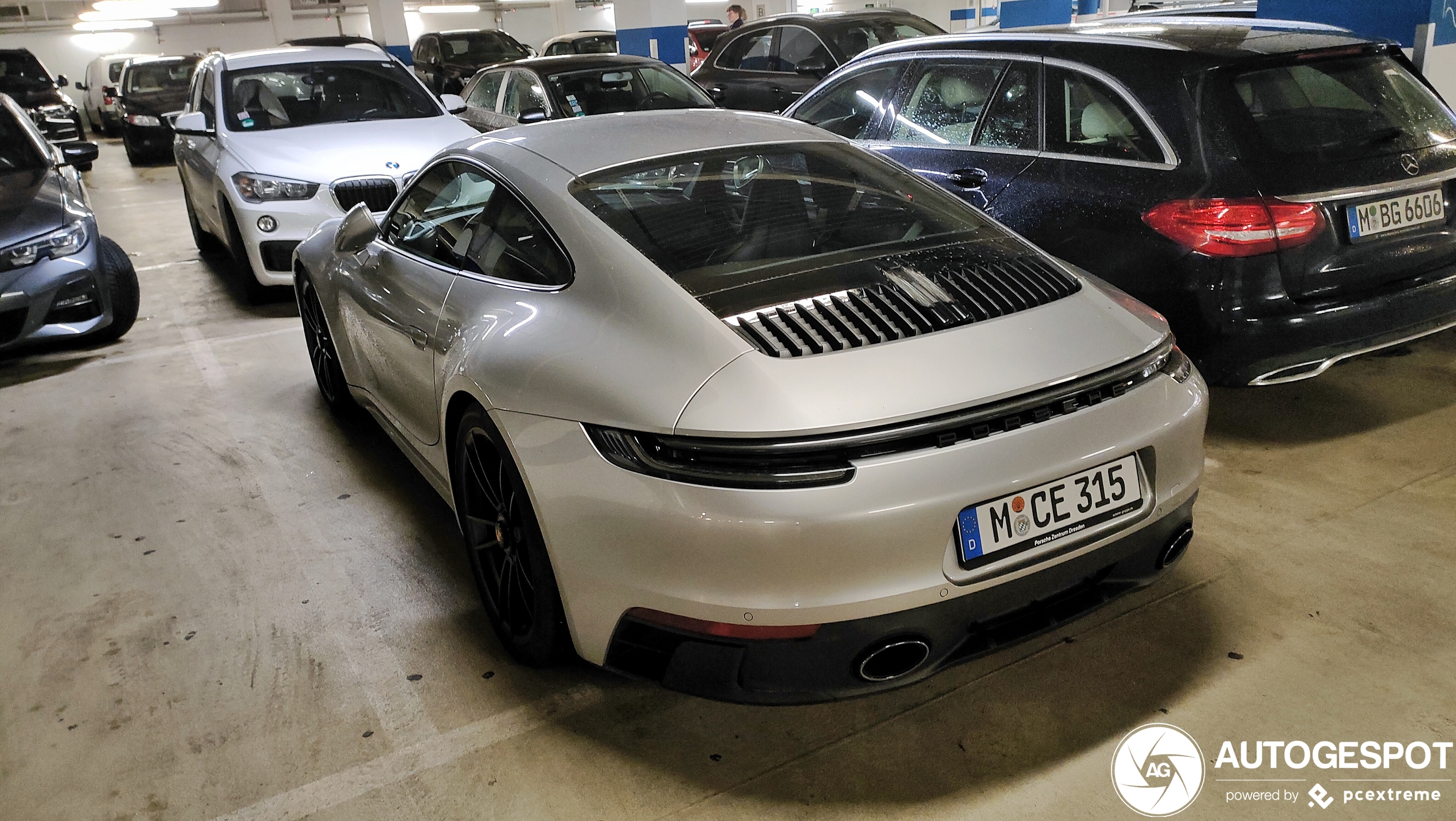 Porsche 992 Carrera GTS