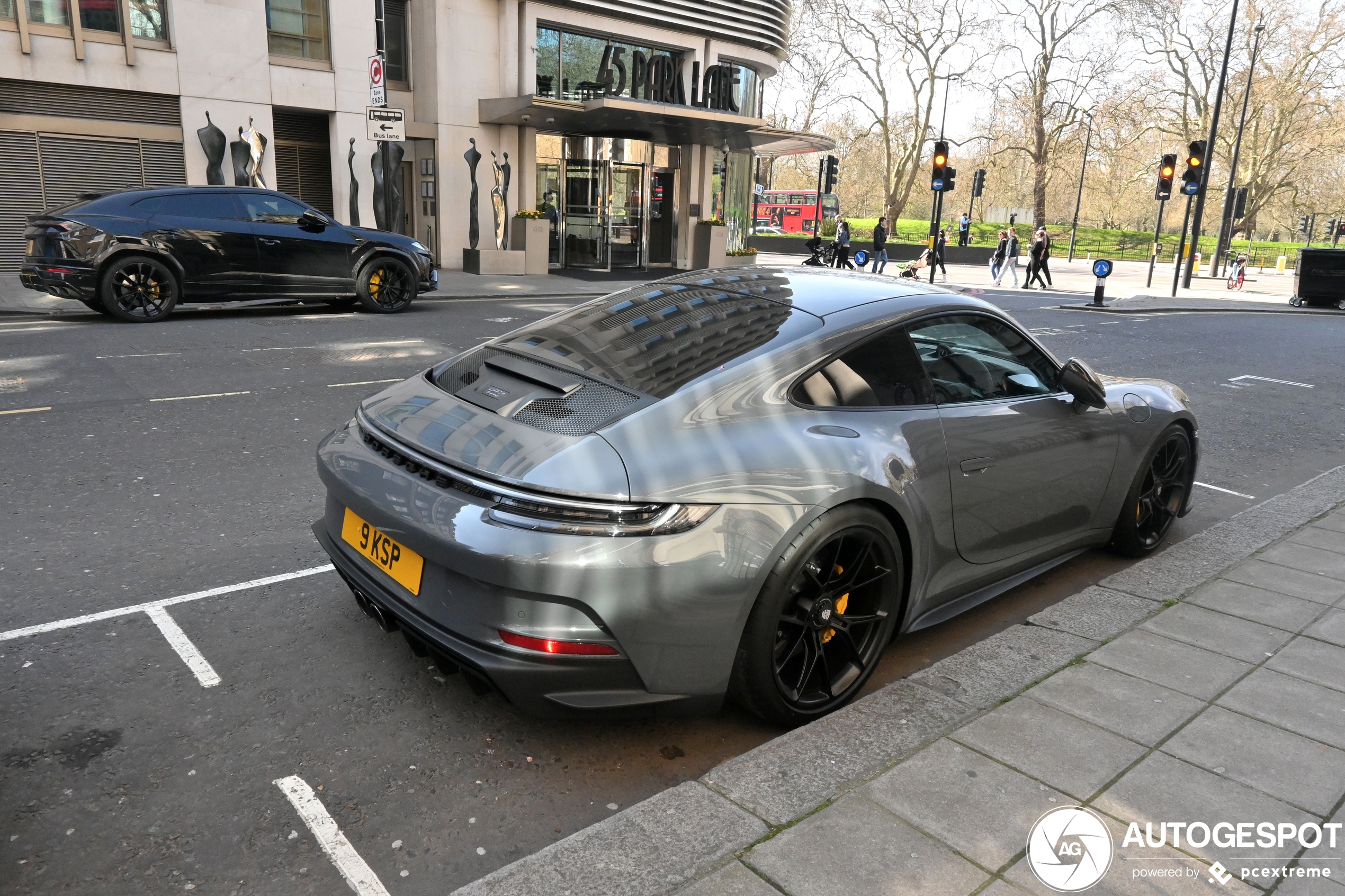 Porsche 992 GT3 Touring