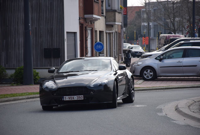 Aston Martin V8 Vantage S