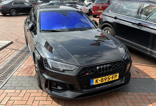 Audi RS4 Avant B9