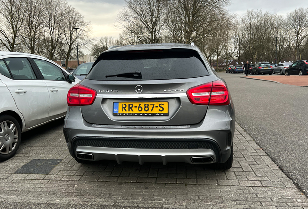 Mercedes-Benz GLA 45 AMG X156