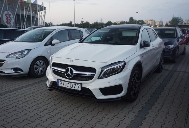 Mercedes-Benz GLA 45 AMG X156