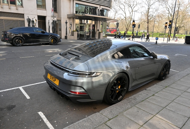 Porsche 992 GT3 Touring