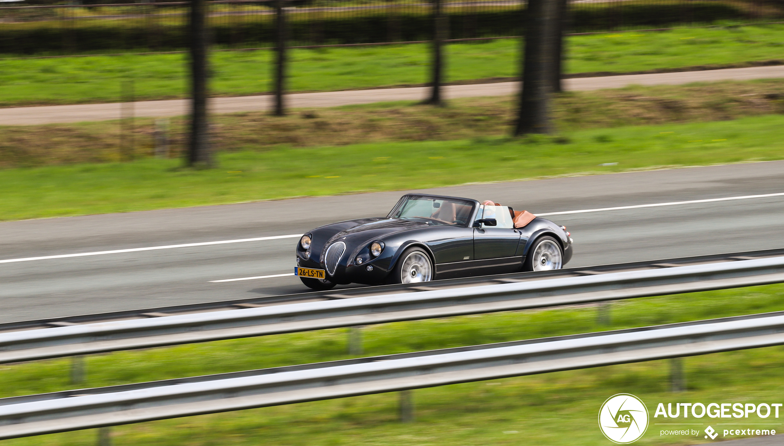 Wiesmann Roadster MF3