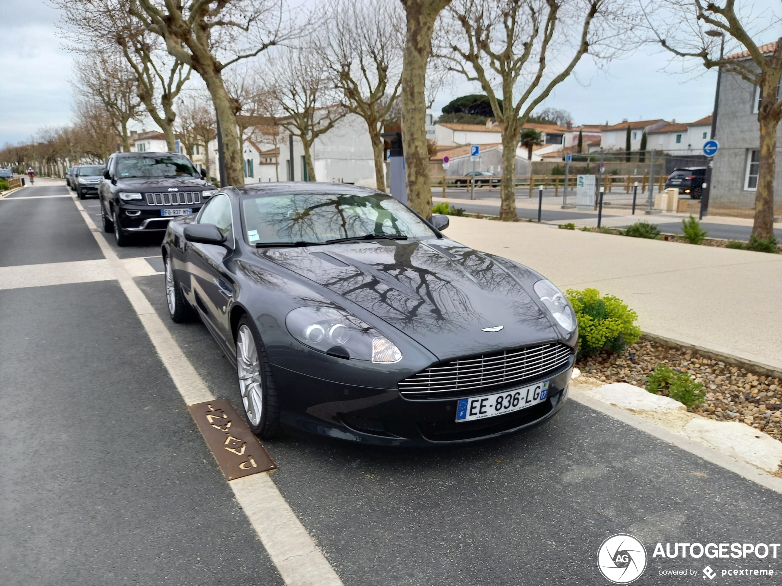 Aston Martin DB9