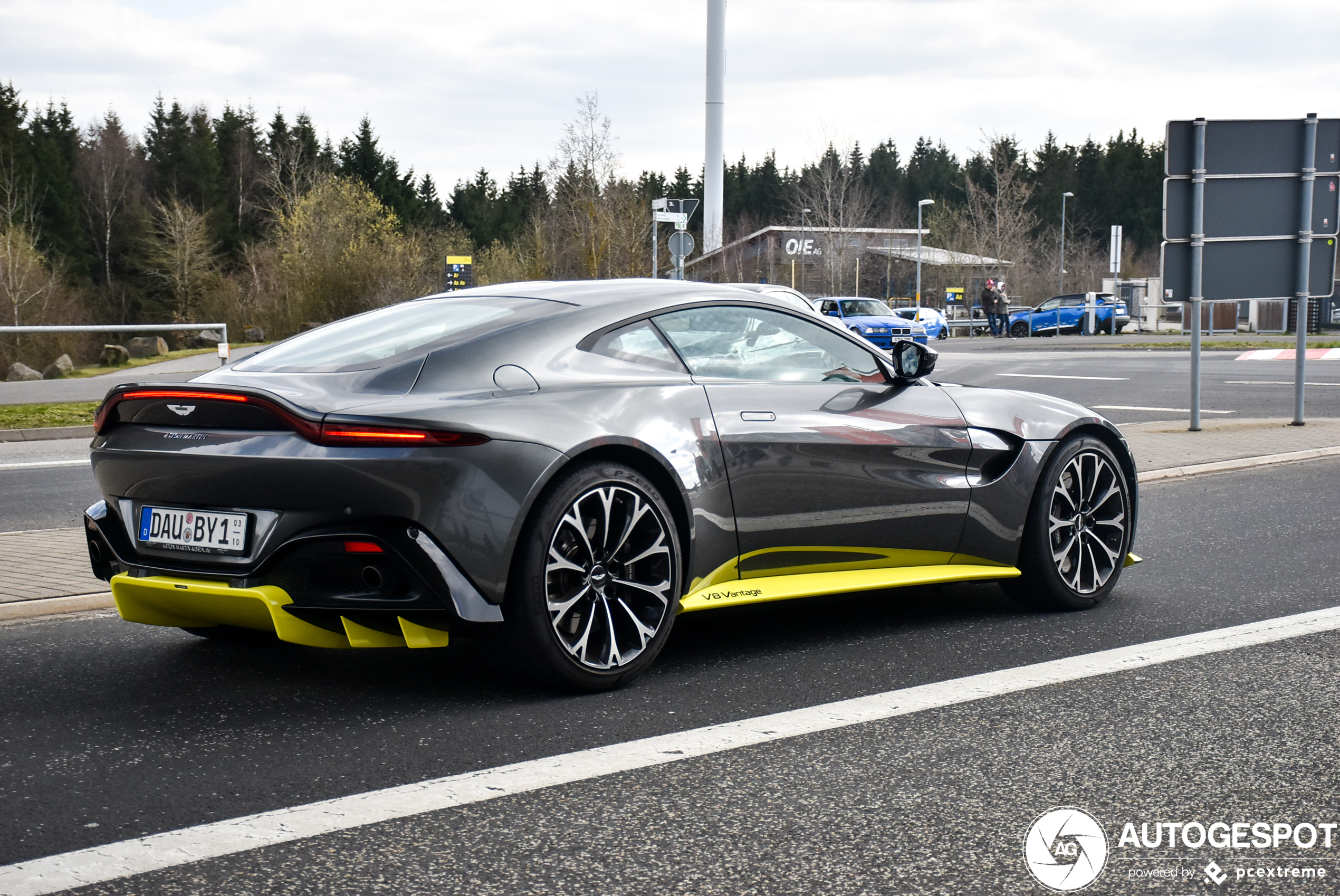 Aston Martin V8 Vantage 2018