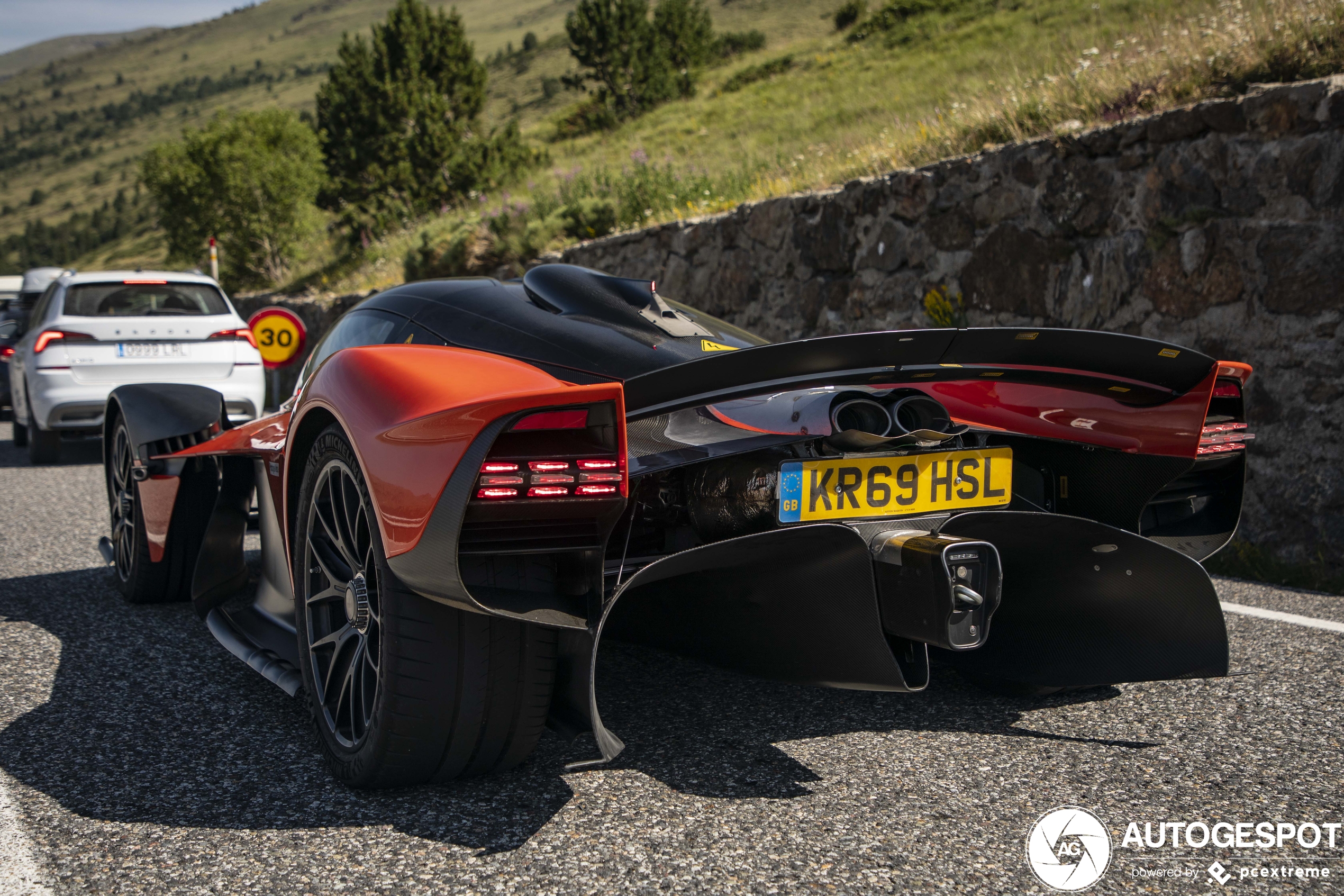 Aston Martin Valkyrie is from another planet