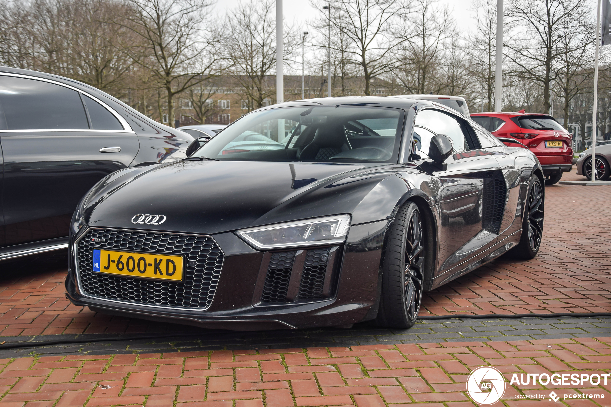 Audi R8 V10 Plus 2015