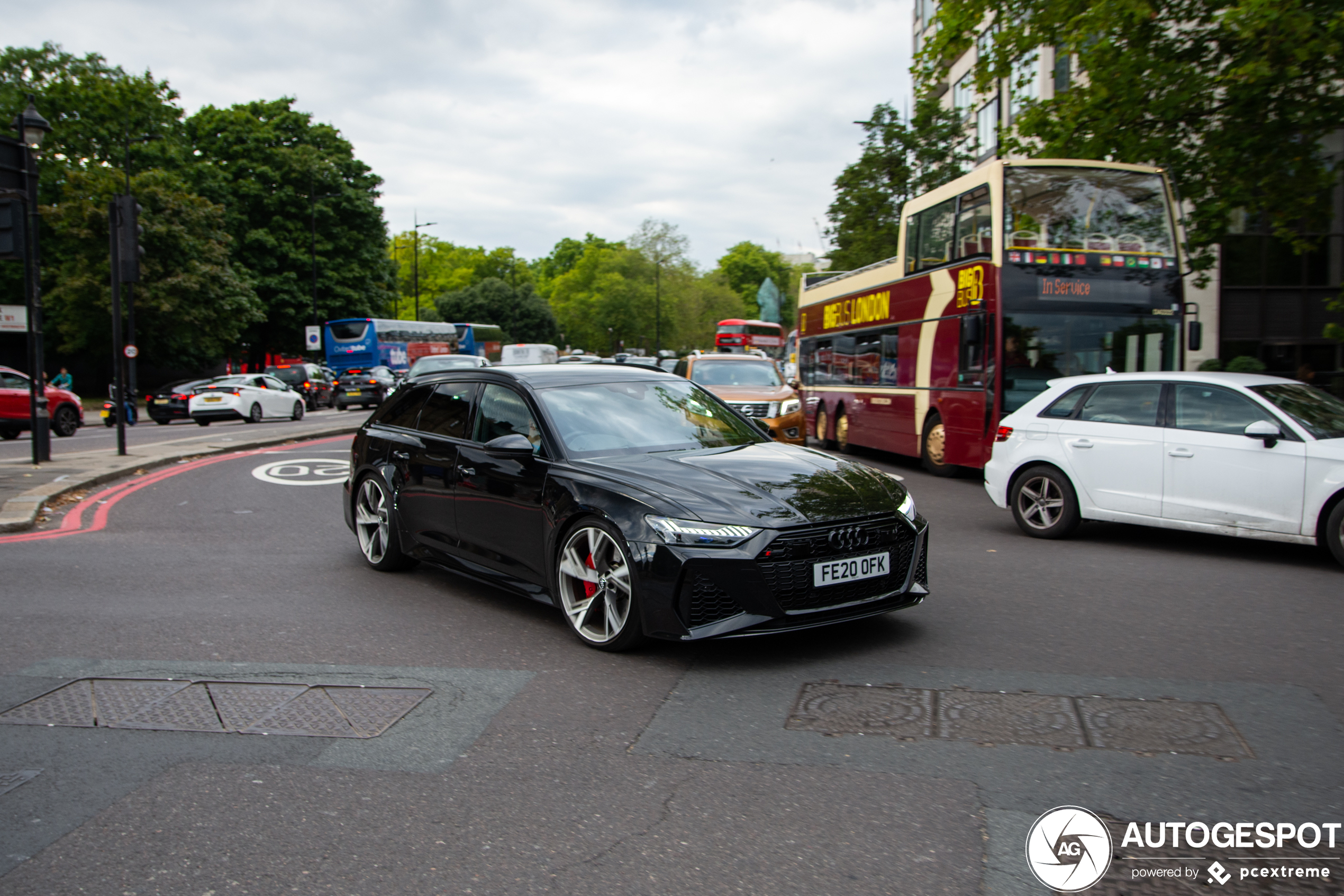 Audi RS6 Avant C8