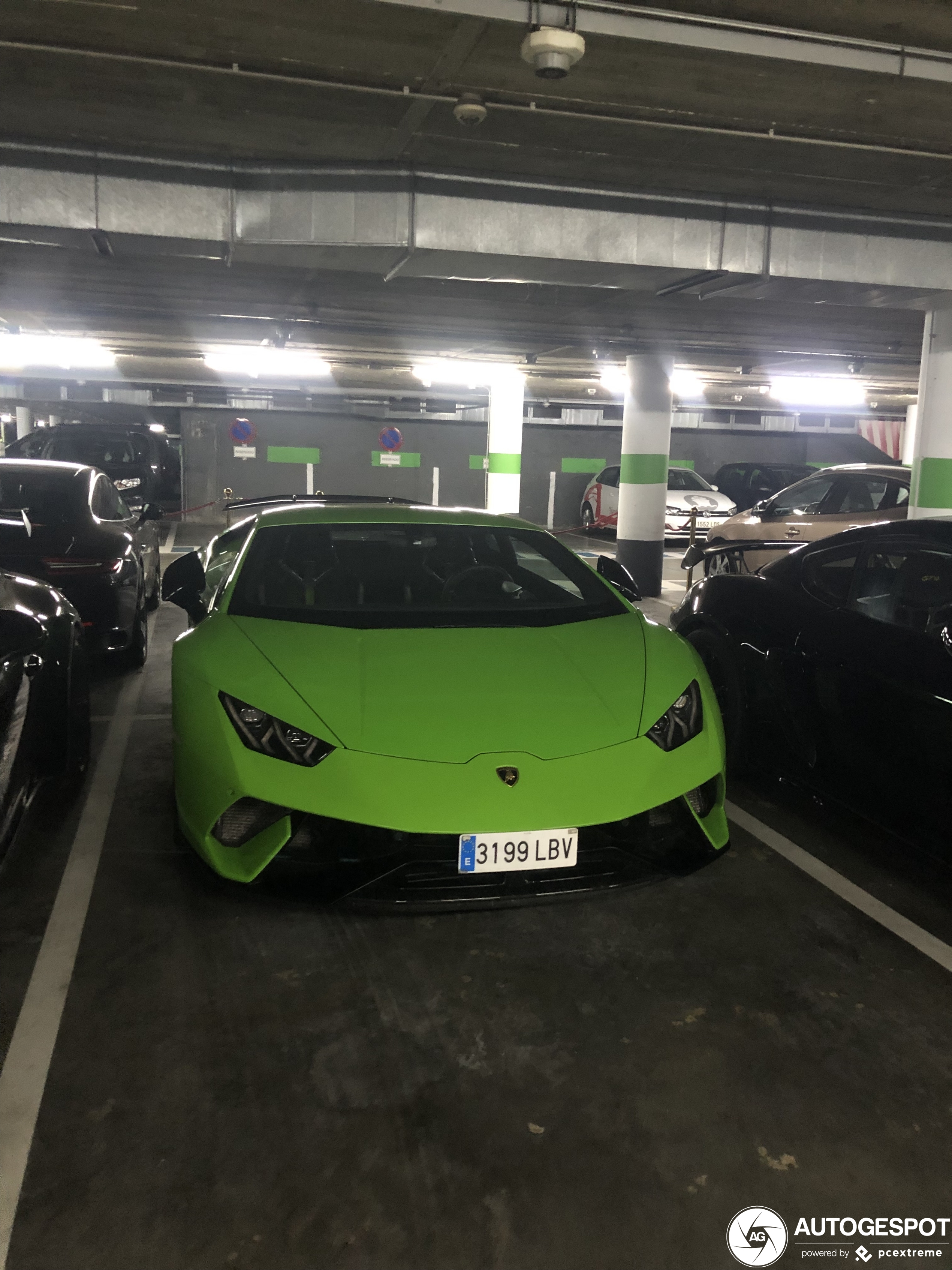 Lamborghini Huracán LP640-4 Performante