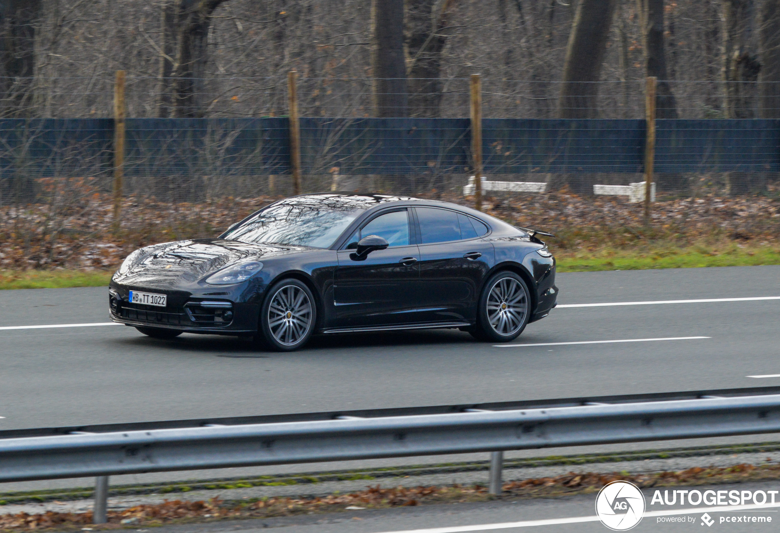 Porsche 971 Panamera Turbo