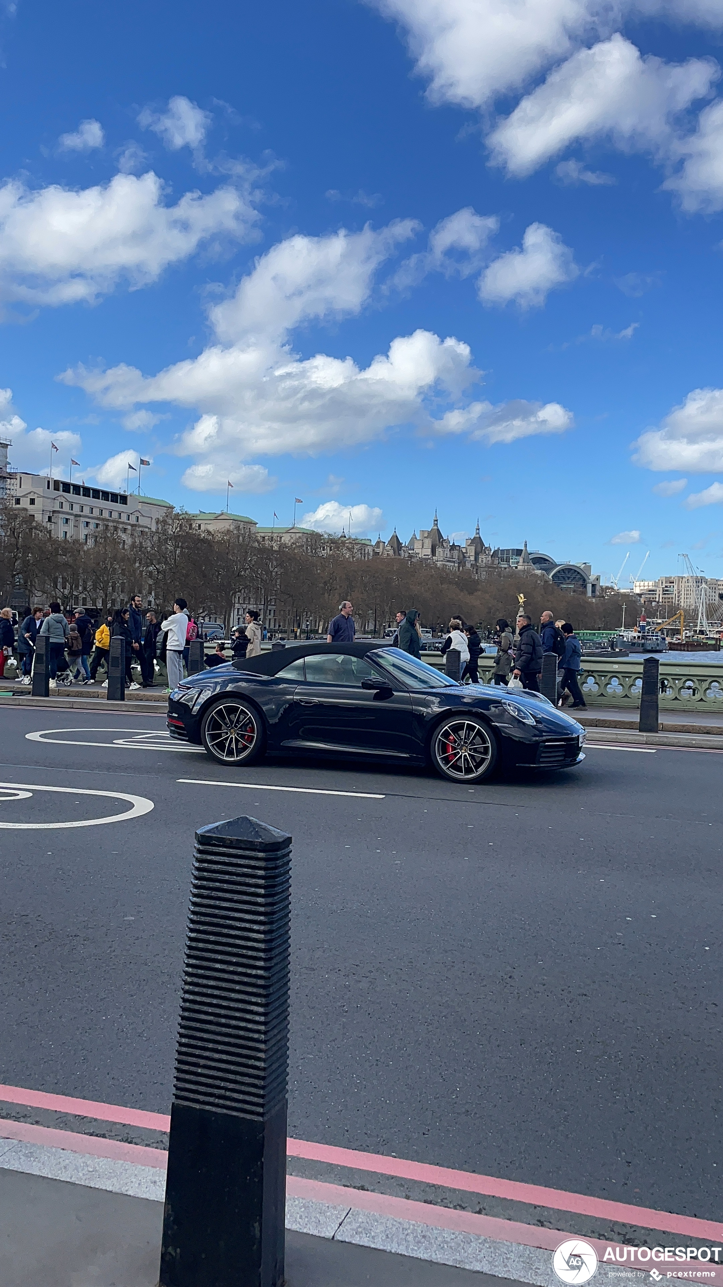 Porsche 992 Carrera 4S Cabriolet