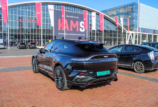 Aston Martin DBX707