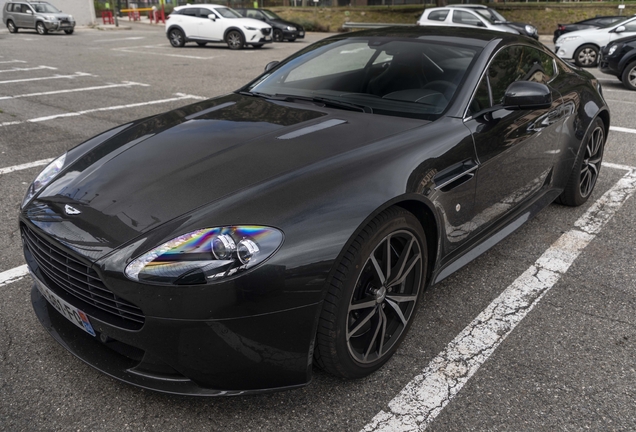 Aston Martin V8 Vantage S