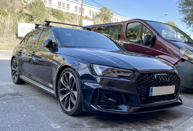 Audi RS4 Avant B9