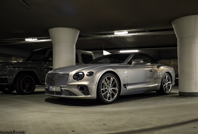 Bentley Continental GTC V8 2020