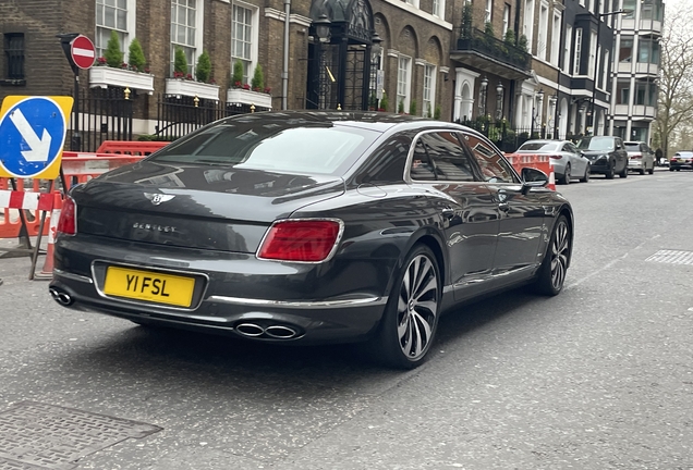 Bentley Flying Spur Hybrid