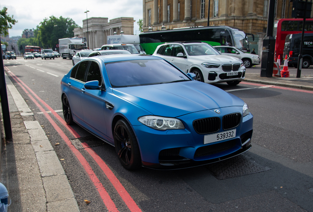 BMW M5 F10 2011