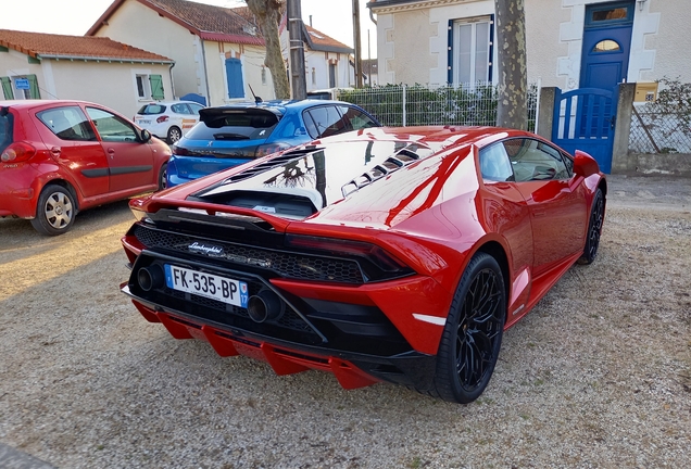 Lamborghini Huracán LP640-4 EVO