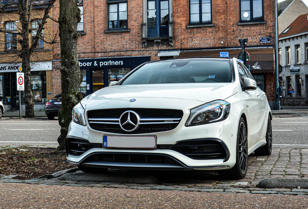 Mercedes-AMG A 45 W176 2015